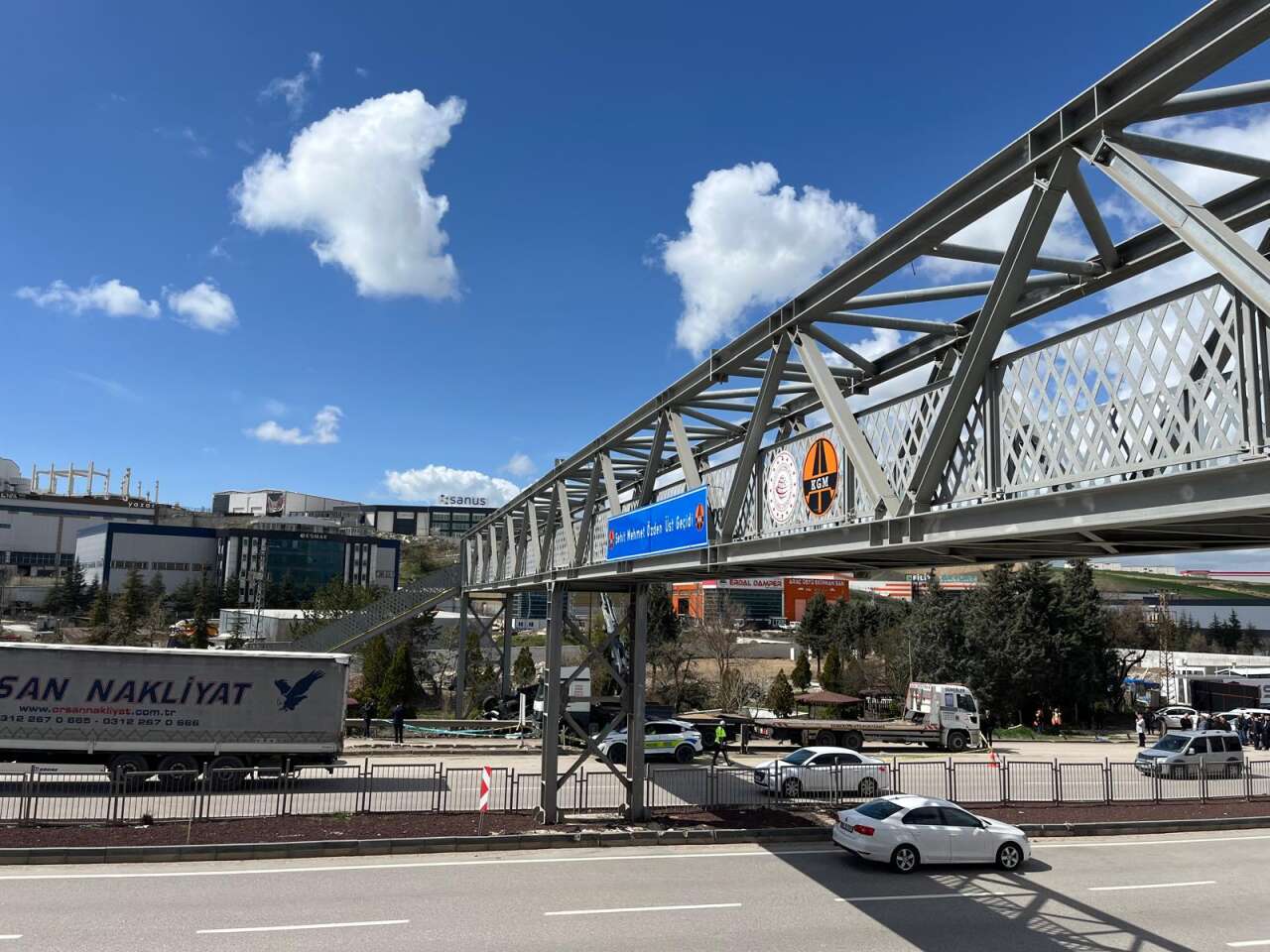 5 kişinin öldüğü otobüs kazası kamerada! Kimlikler belli oldu 13